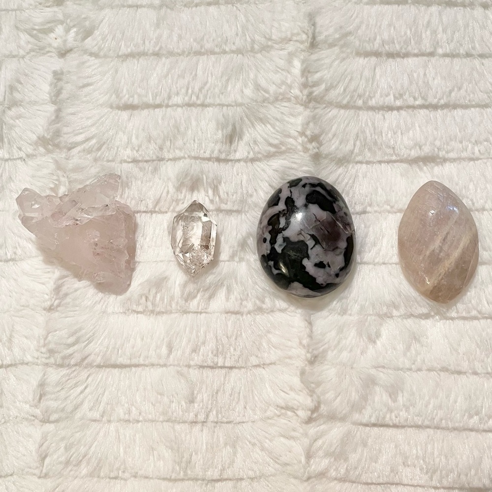 4 Piece Healing Crystal Bundle/Set — Pink Lemurian, Pakimer Quartz, Moonstone